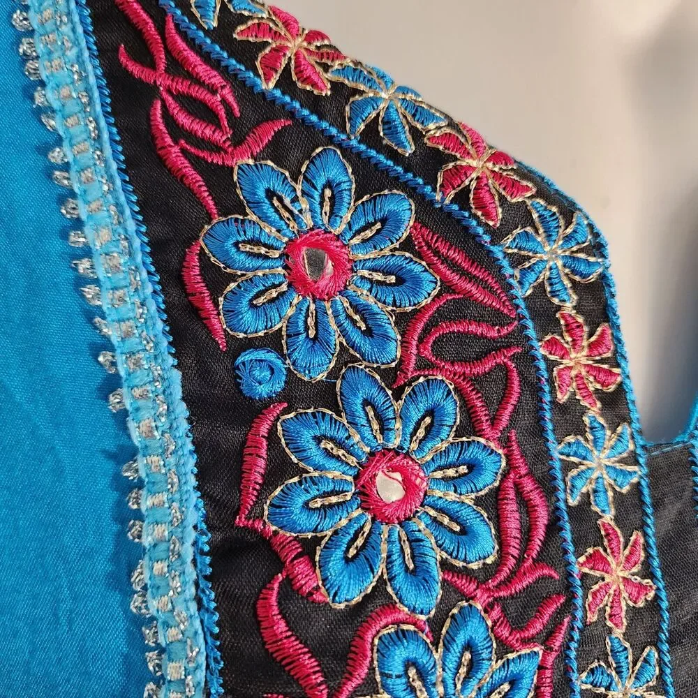 ANJLI Women's Top Size 34 Blue Black Pink Embroidered 3/4 Sleeve Blouse V Neck